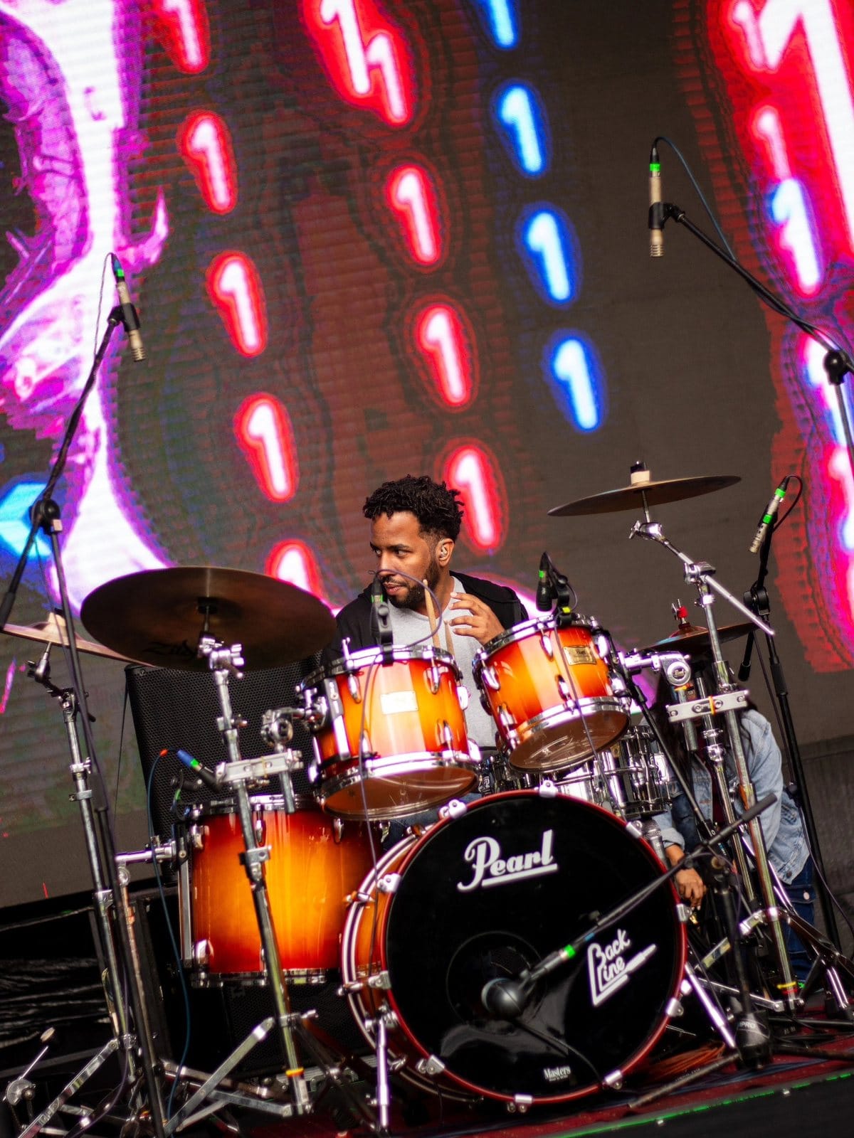 El baterista de Rex Marte tocando en Rock al Parque